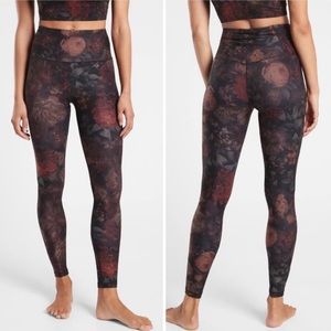 🦊Athleta❤️Elation Printed Tight